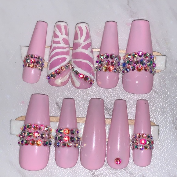 Long Coffin Press On Nails - Picture 2 of 5